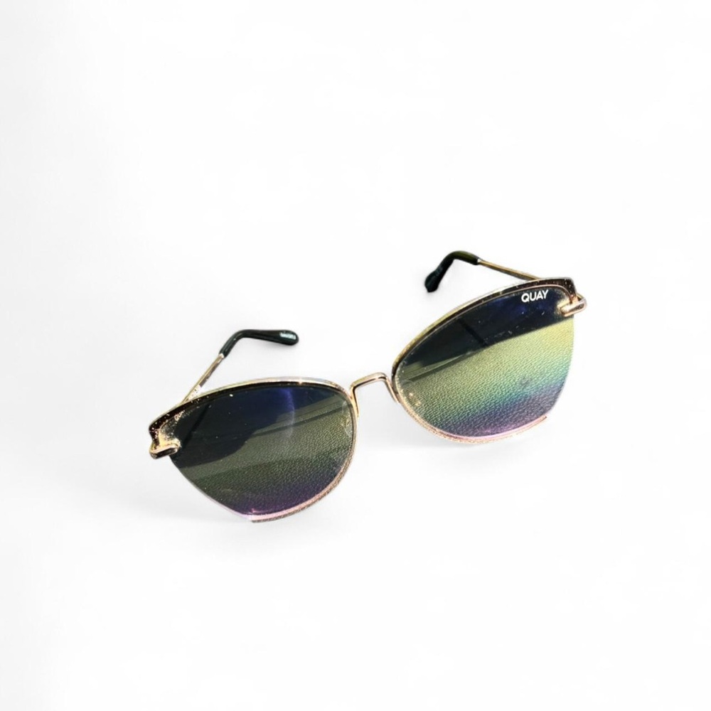 Quay Australia Dawn to Dusk Sunglasses - Cat Eye